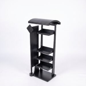 Display Metálico Negro con Cenefa Curva